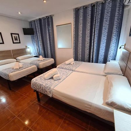 Hostal Santa Barbara Madrid Eksteriør bilde