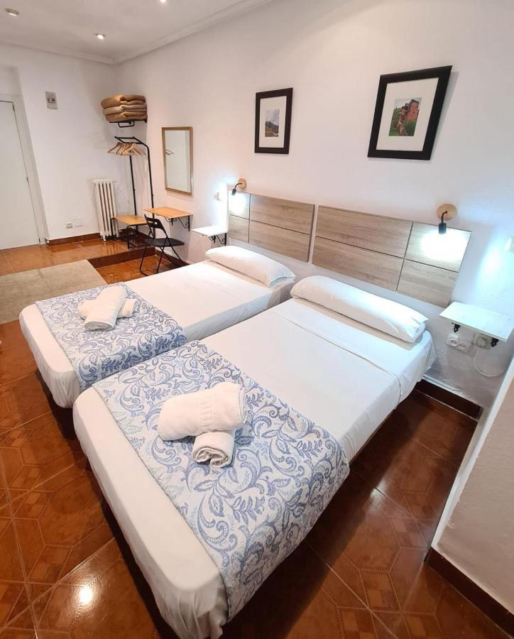 Hostal Santa Barbara Madrid Eksteriør bilde