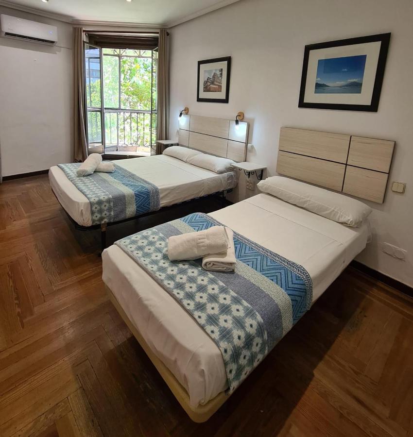 Hostal Santa Barbara Madrid Eksteriør bilde