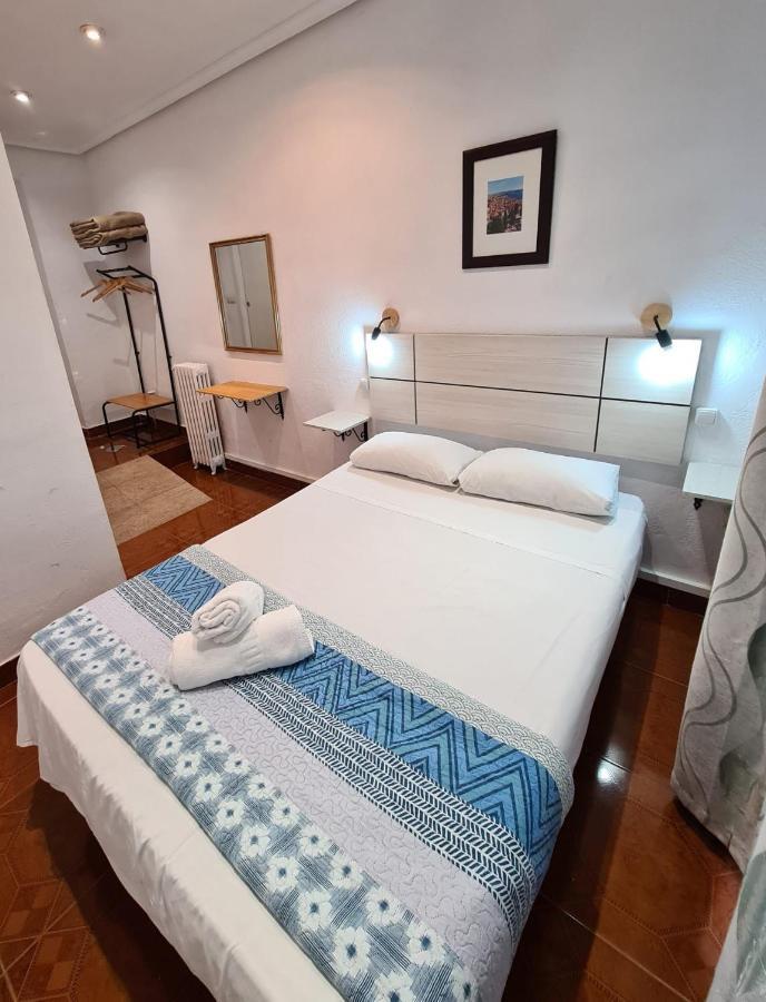 Hostal Santa Barbara Madrid Eksteriør bilde